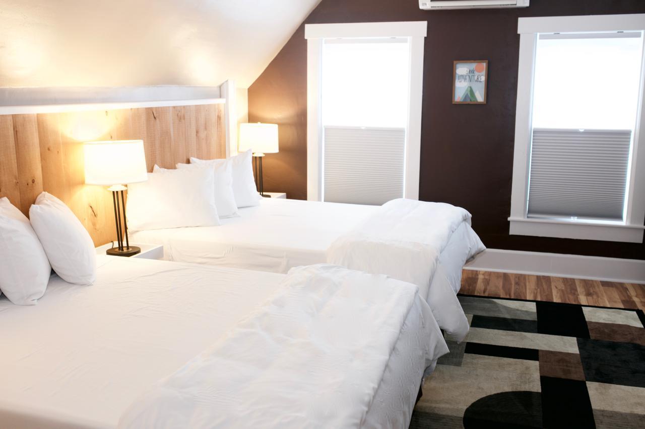 Inn At Kampfires Dummerston Center エクステリア 写真